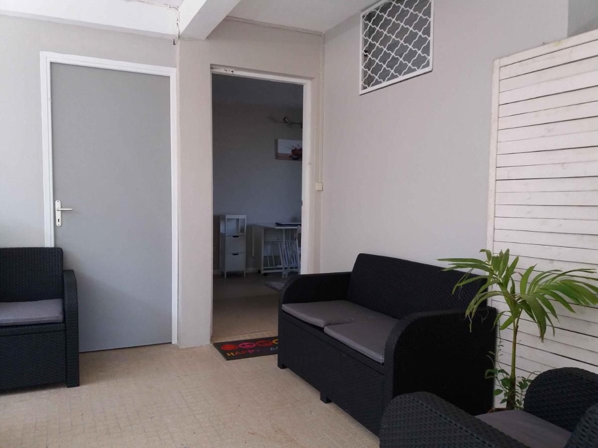 Agreable F2, Jardin, Garage, Fibre, Clim Ch Apartment Fort-de-France Bagian luar foto
